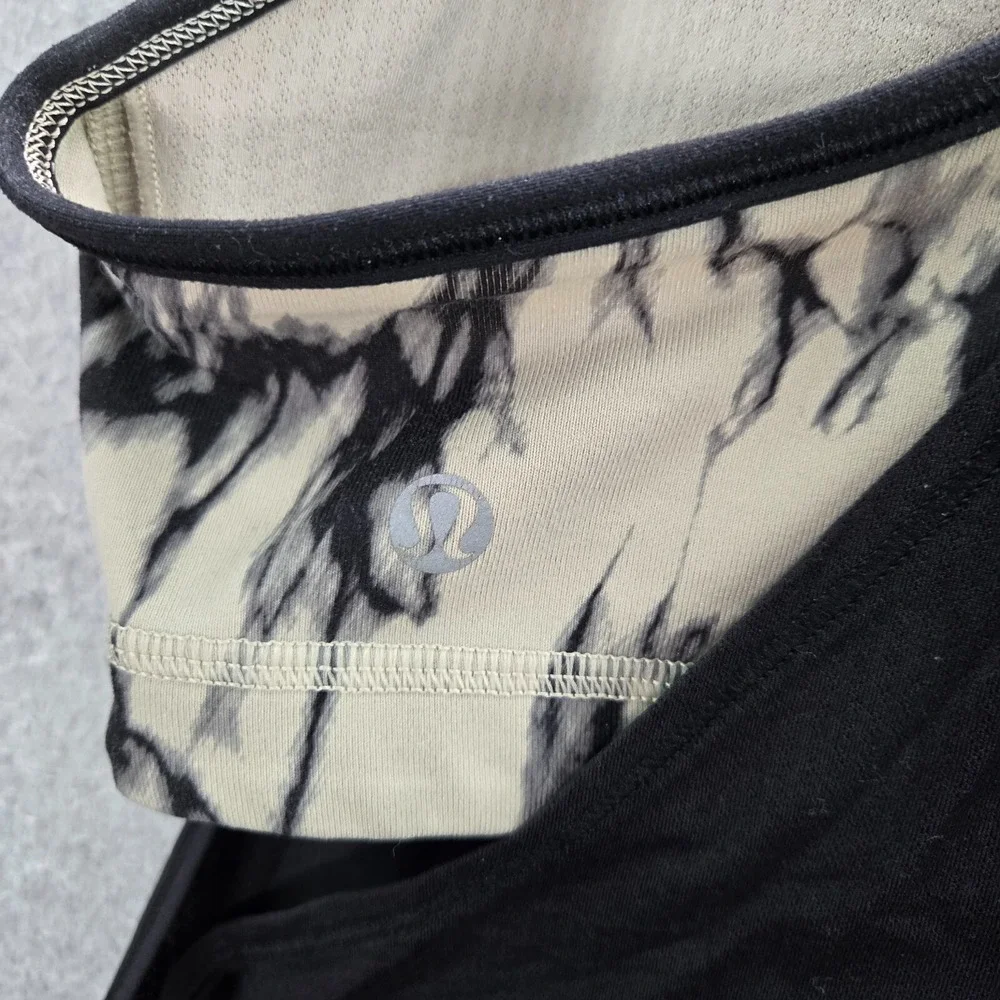 Lululemon Women Activewear Tank Top 6 Black No Limit Loose‎ Built in Bra